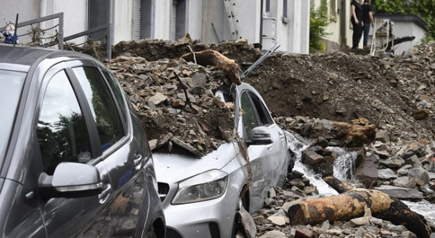 Hetven halott, 1300 eltűnt a németországi áradásokban